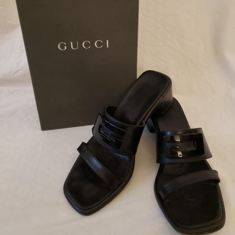 Authentic Gucci Black Sandals with Iconic G